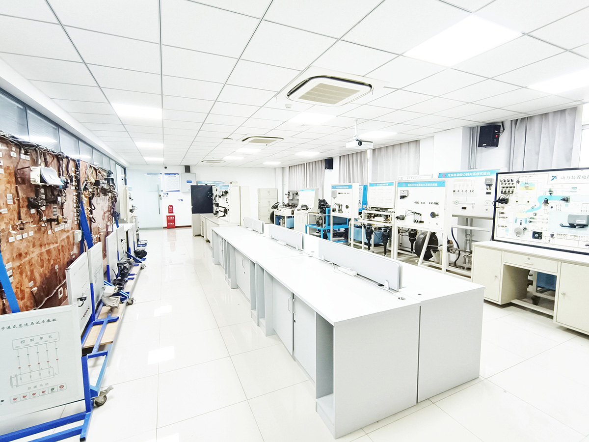 西安外事学院工学院汽车电子技术实验室介绍